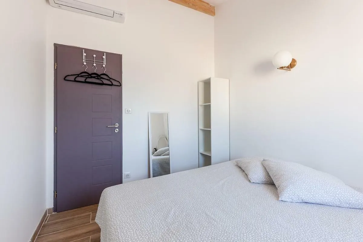 Bed & Breakfast Alpinias Bed And Breakfast Marsiglia